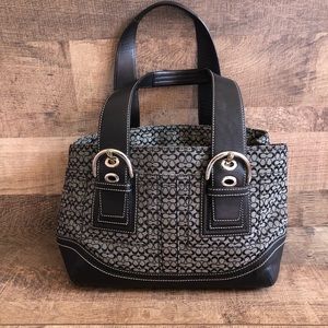Women's Coach Signature Handbag W/ COA